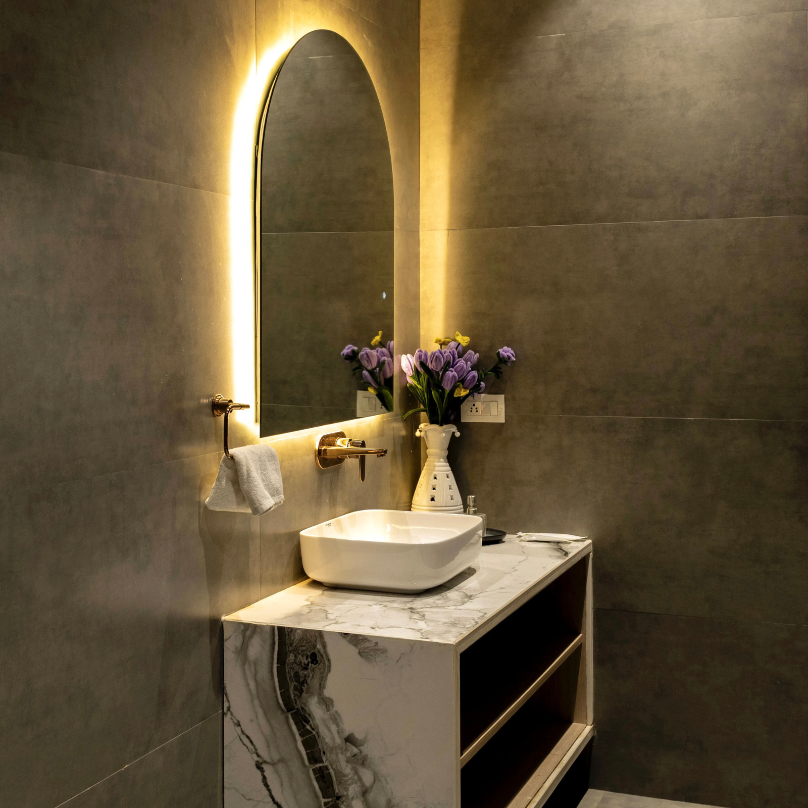 Full Bathroom Image 2