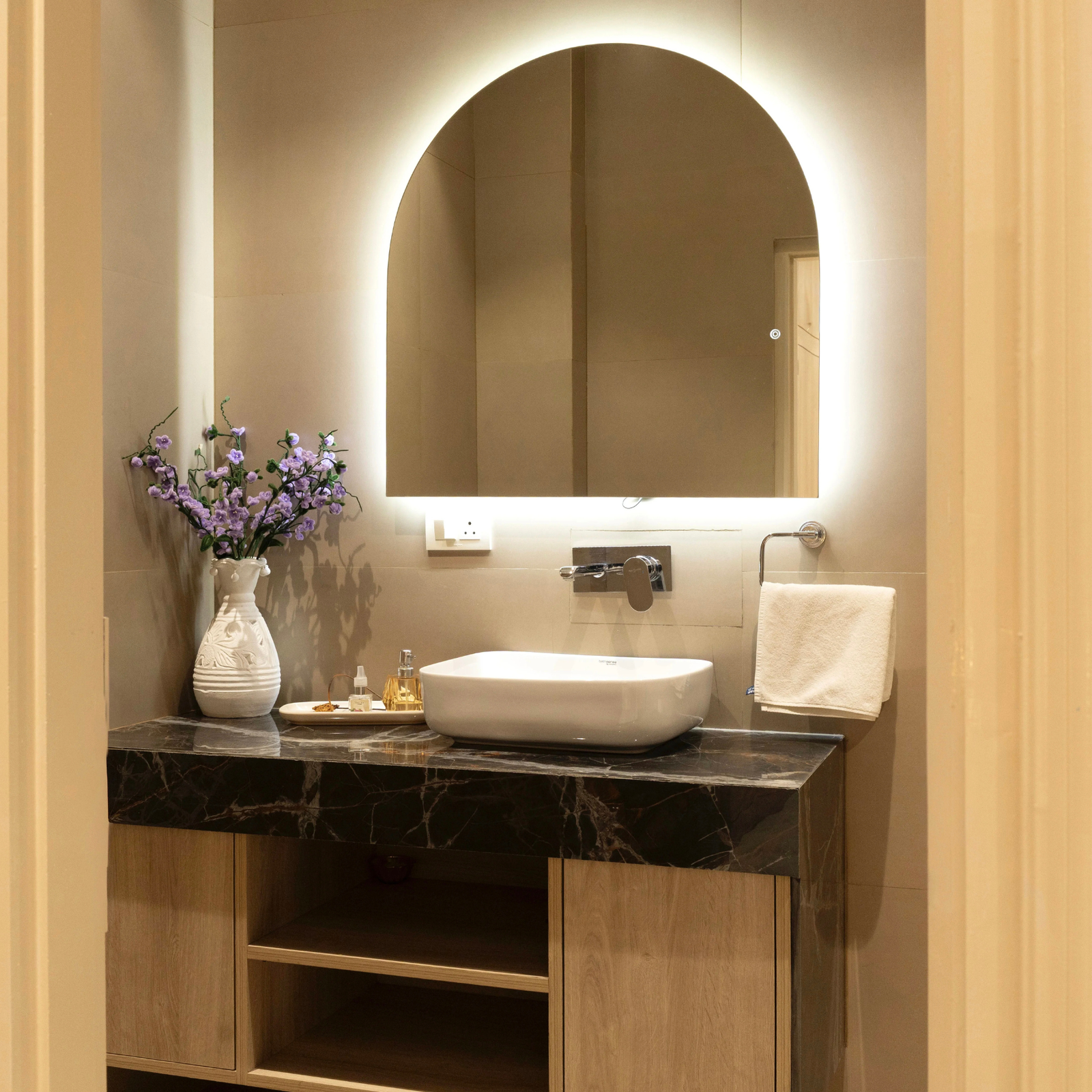 Full Bathroom Image 5